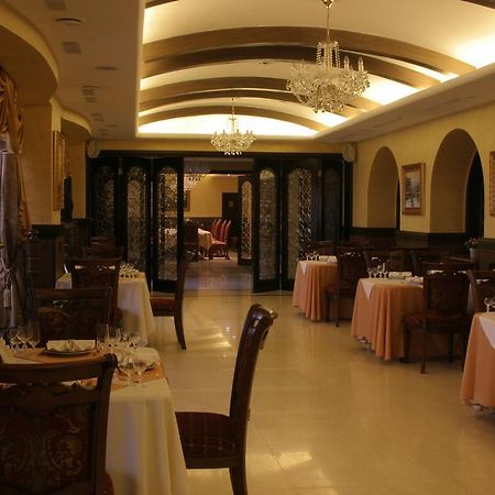 Merey Hotel 卡拉甘达 外观 照片
